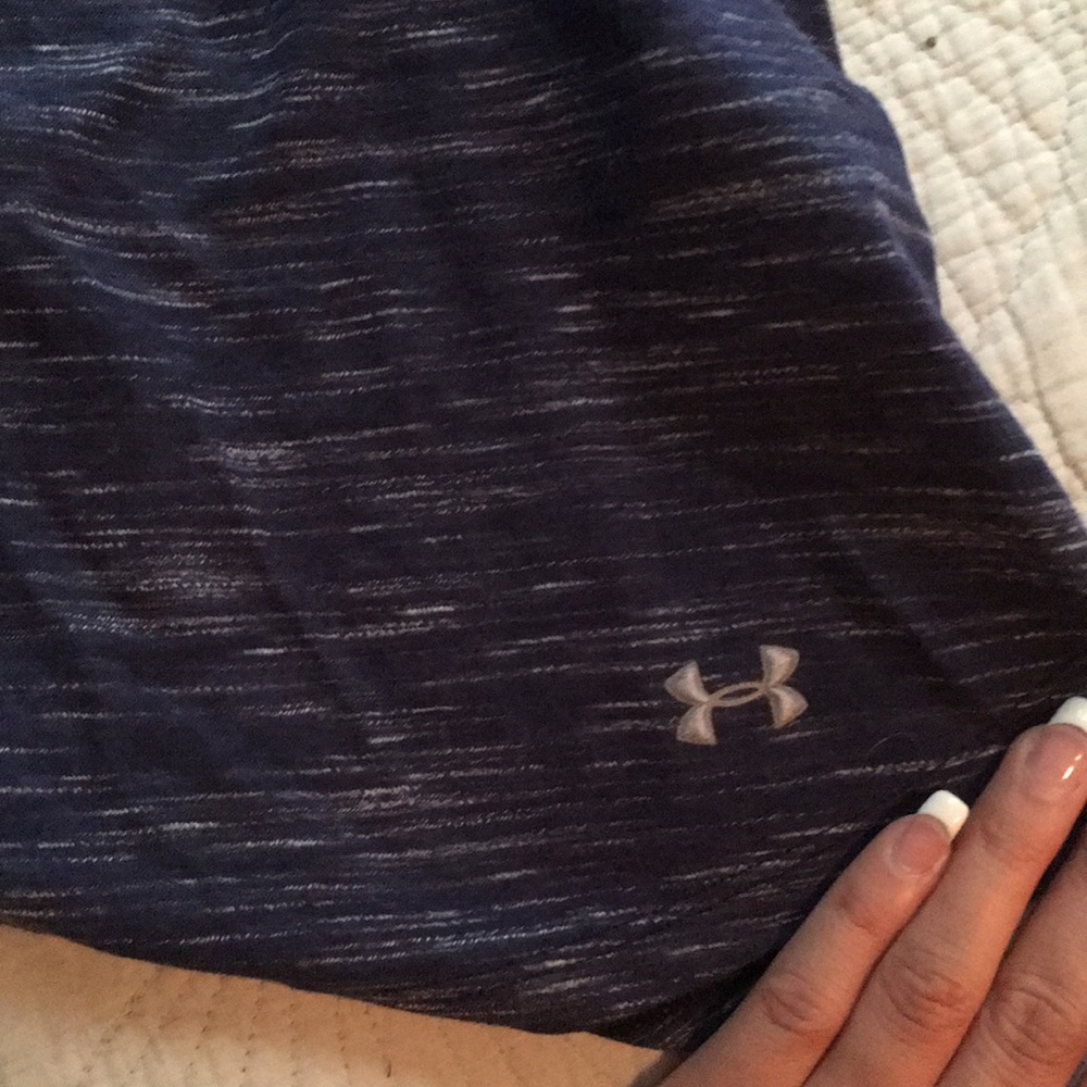 Workout top - Picture 4 of 4